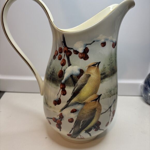 LENOX "Winter Greetings Scenic" Pitcher ~ Winter Birds Holiday Christmas ~ 64oz - Picture 6 of 10